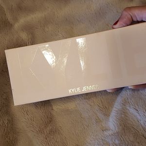 Kylie Cosmetics Valentine's palette